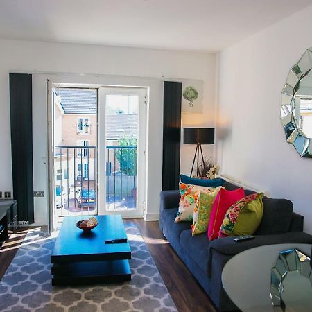 Modern 2 Bedroom Apartment Лондон Экстерьер фото