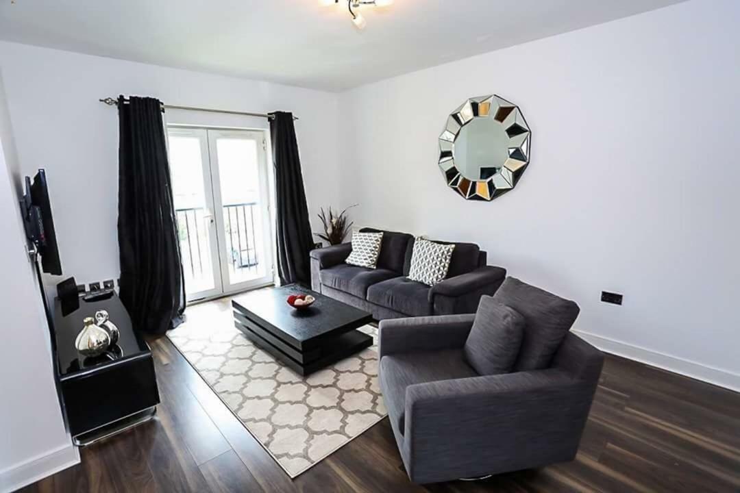 Modern 2 Bedroom Apartment Лондон Экстерьер фото