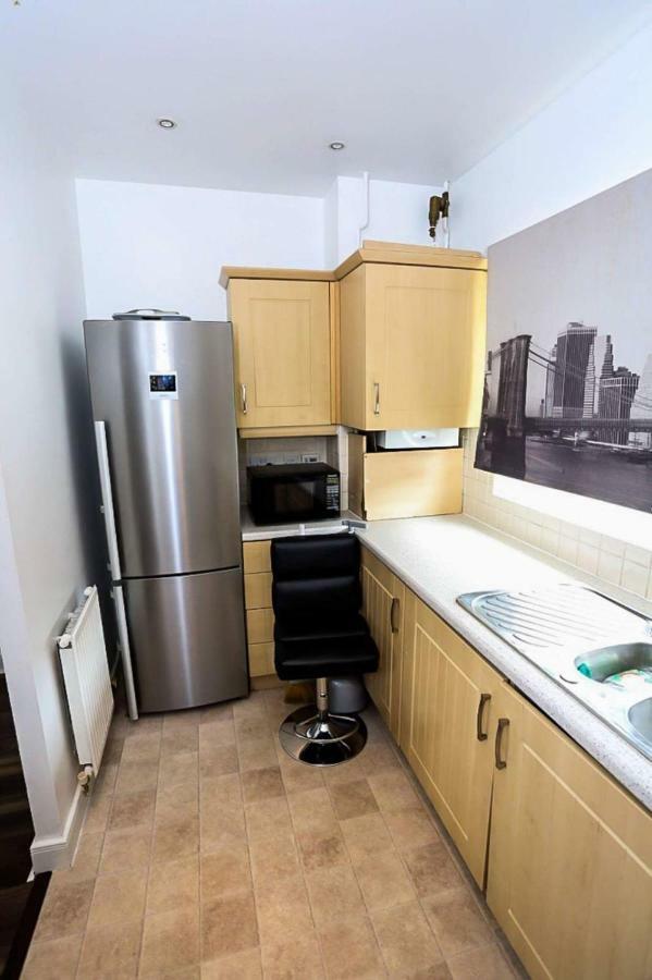 Modern 2 Bedroom Apartment Лондон Экстерьер фото