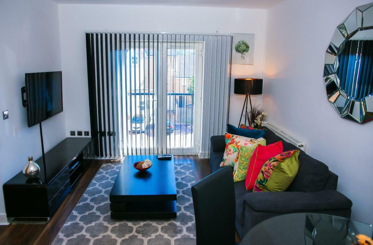 Modern 2 Bedroom Apartment Лондон Экстерьер фото